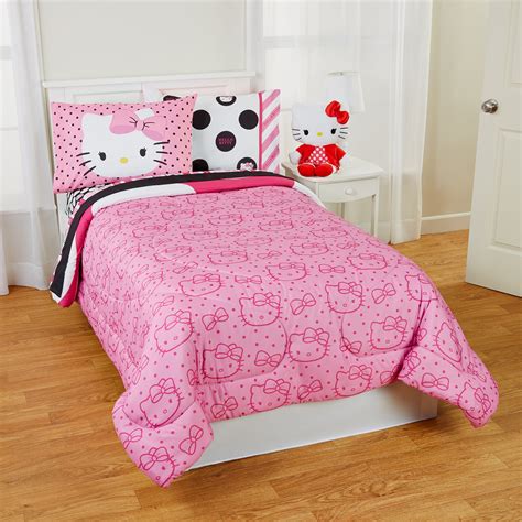 This bedding set is made from premium quality fabric and has a remarkable style that adds exceptional value to each ensemble. . Hello kitty bedding twin